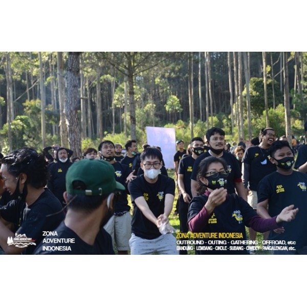 Employee Gathering Glamping Cikole Bandung EO Outbound Lembang Bandung